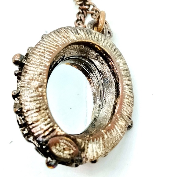 (R901) Chanel Pendant Necklace Silver Reds - Picture 3 of 7